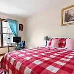 Cheerful Pocono Home Away From Home